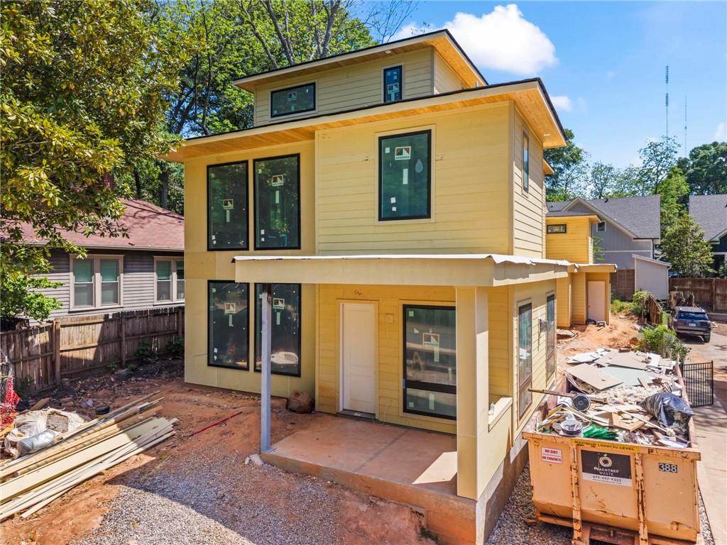 215 Flora Avenue NE Unit A