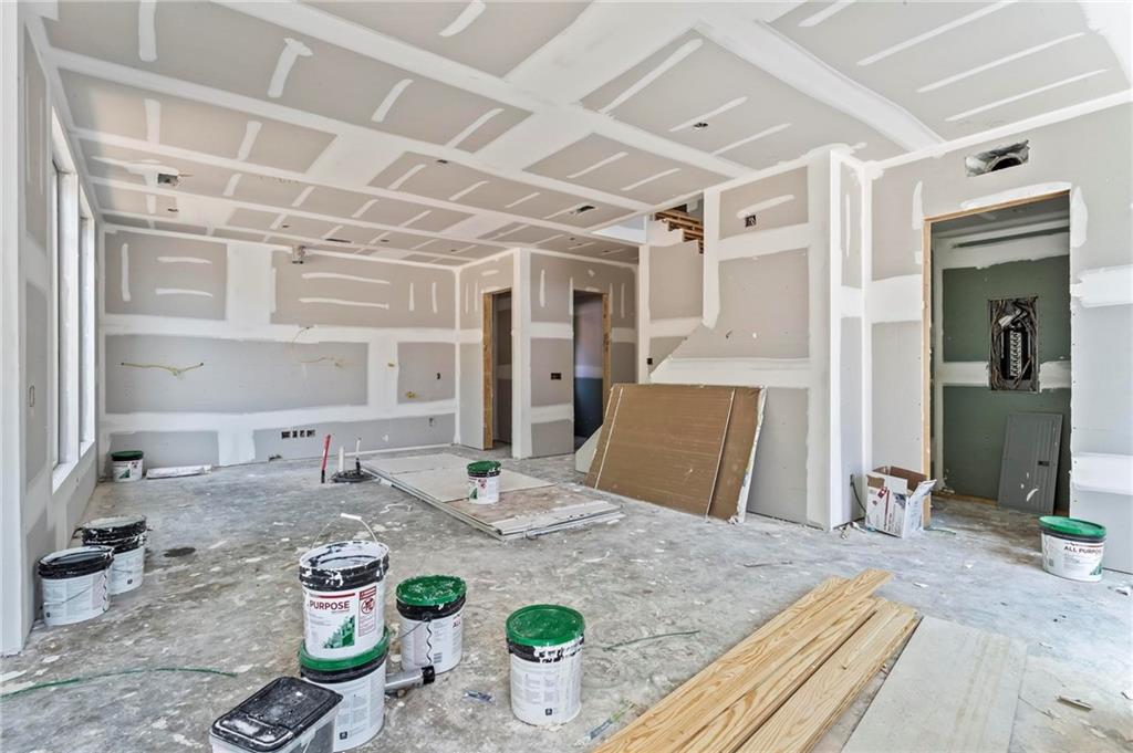 215 Flora Avenue NE Unit A