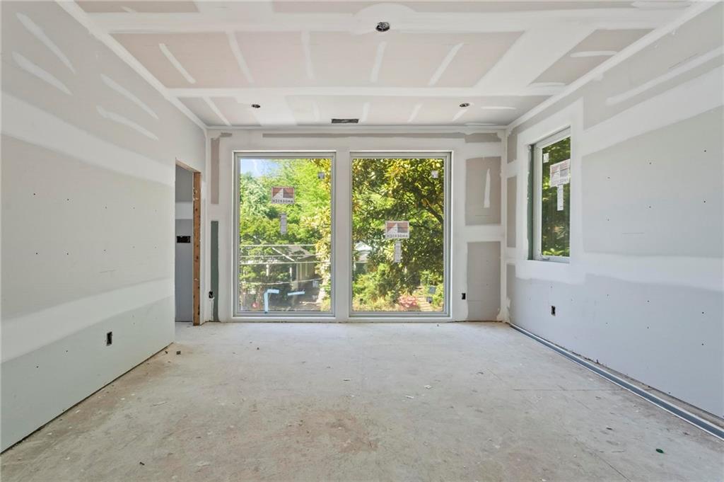 215 Flora Avenue NE Unit A