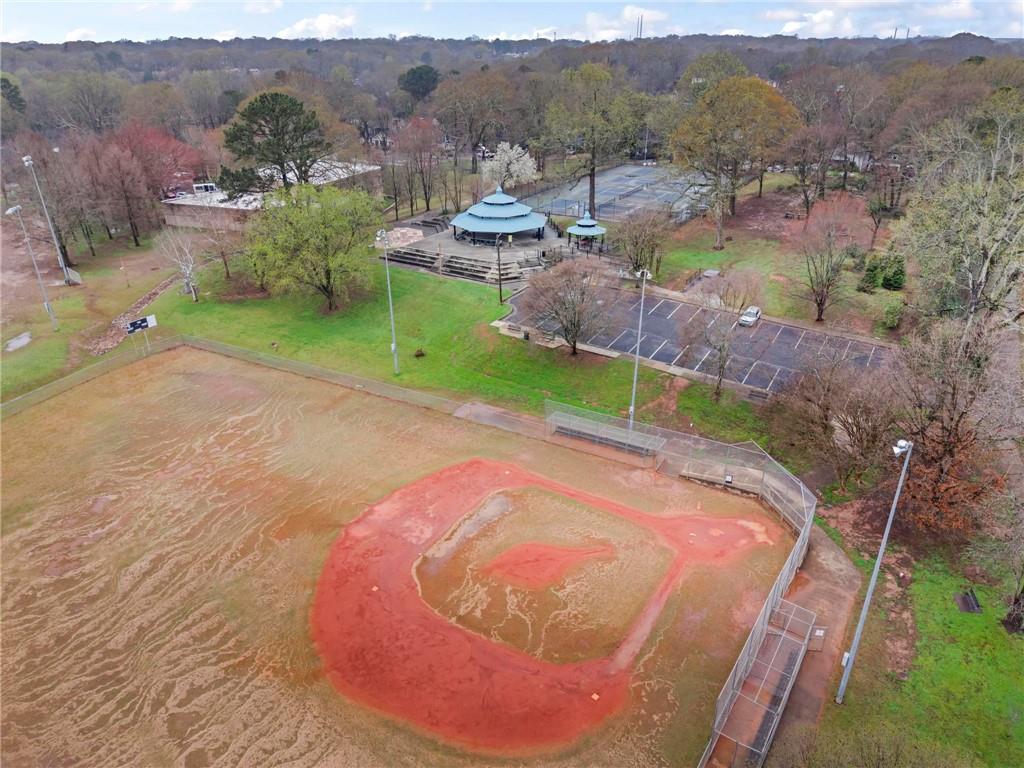 215 Flora Avenue NE Unit A