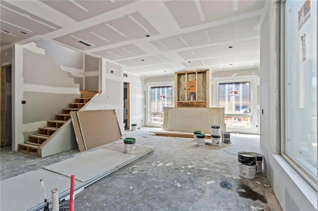 215 Flora Avenue NE Unit A