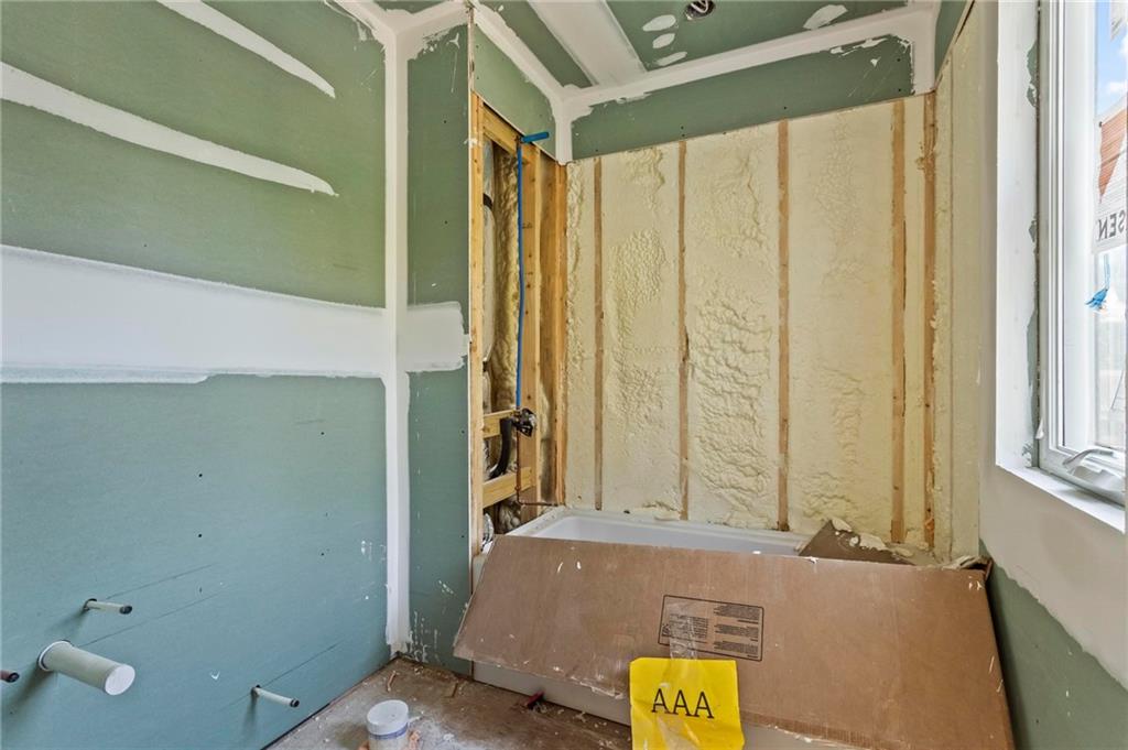 215 Flora Avenue NE Unit A