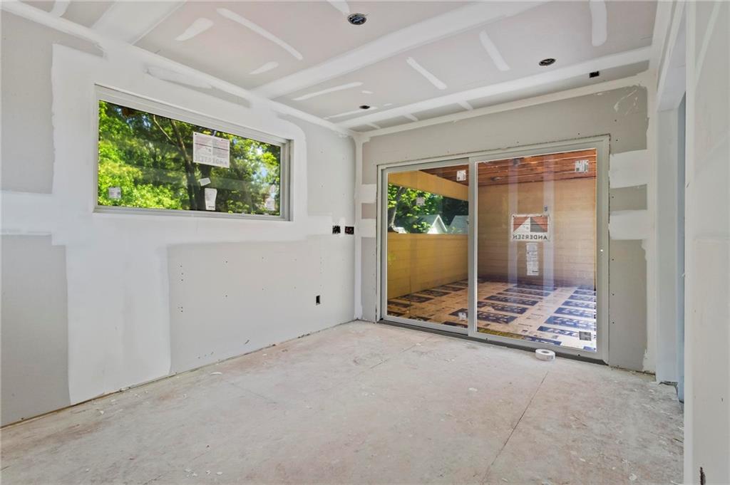 215 Flora Avenue NE Unit A