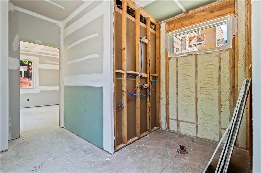 215 Flora Avenue NE Unit A