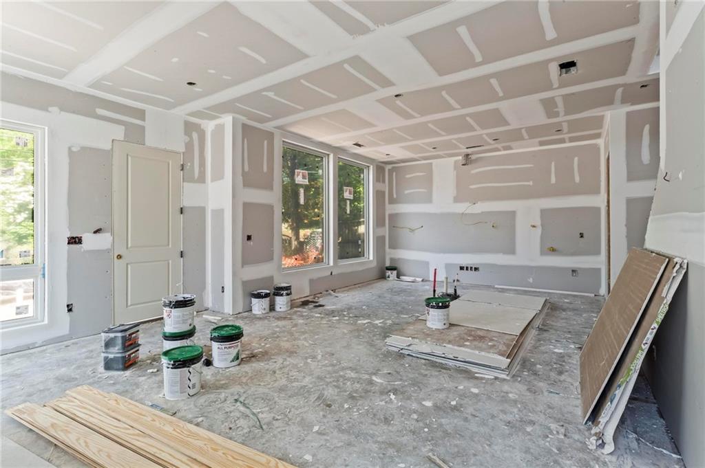 215 Flora Avenue NE Unit A