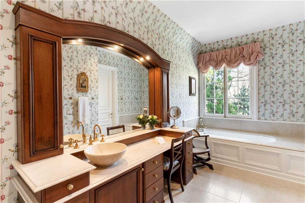 675 W Paces Ferry Unit#10 Road NW