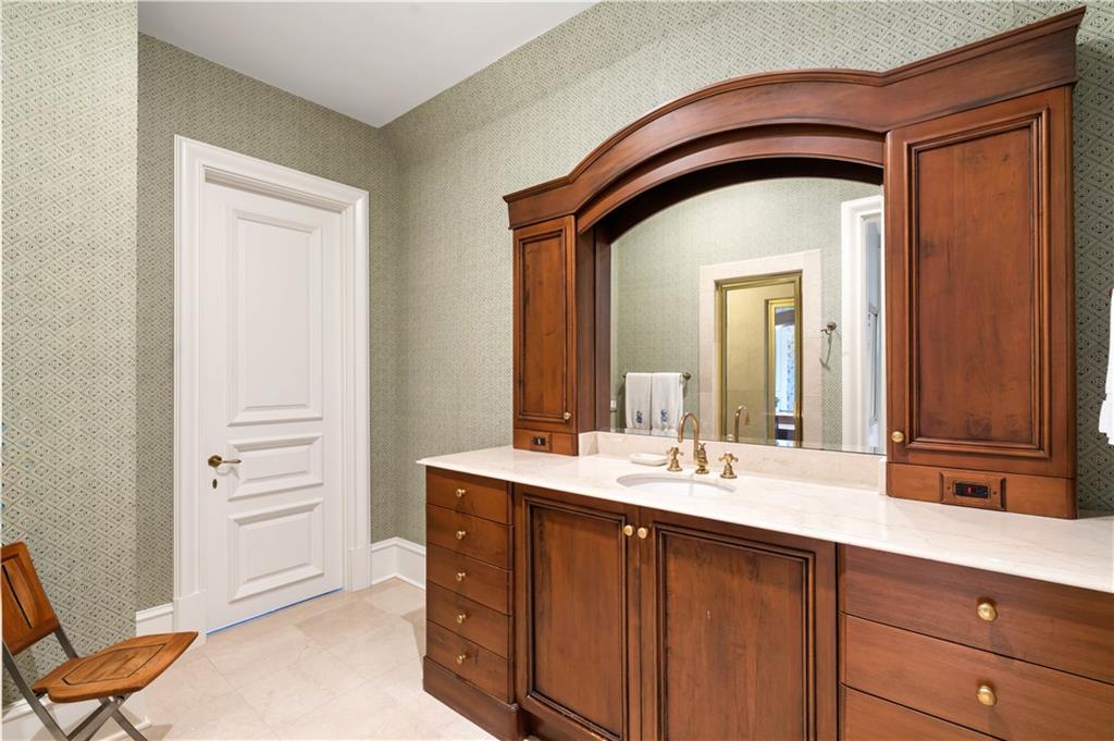 675 W Paces Ferry Unit#10 Road NW