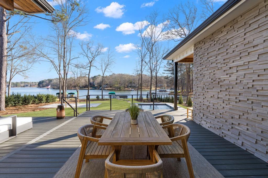 298 W River Bend Drive