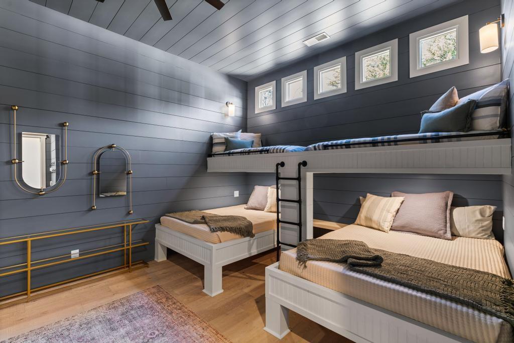 298 W River Bend Drive