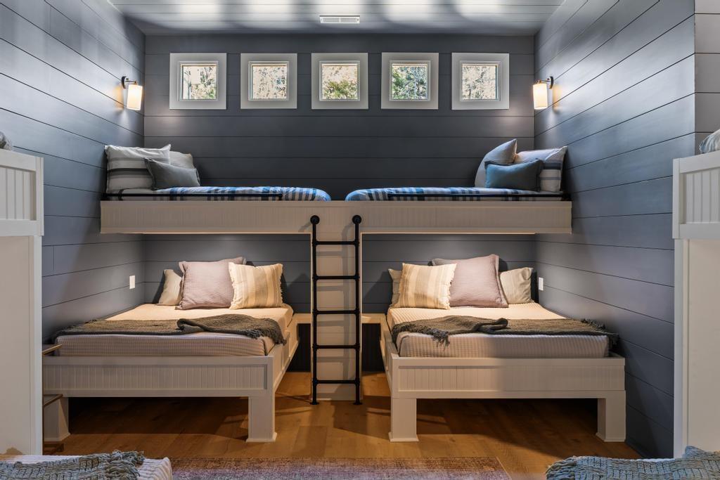 298 W River Bend Drive