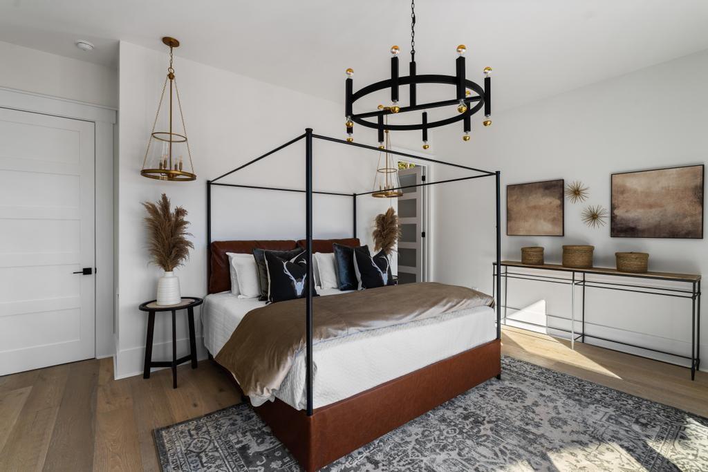 298 W River Bend Drive