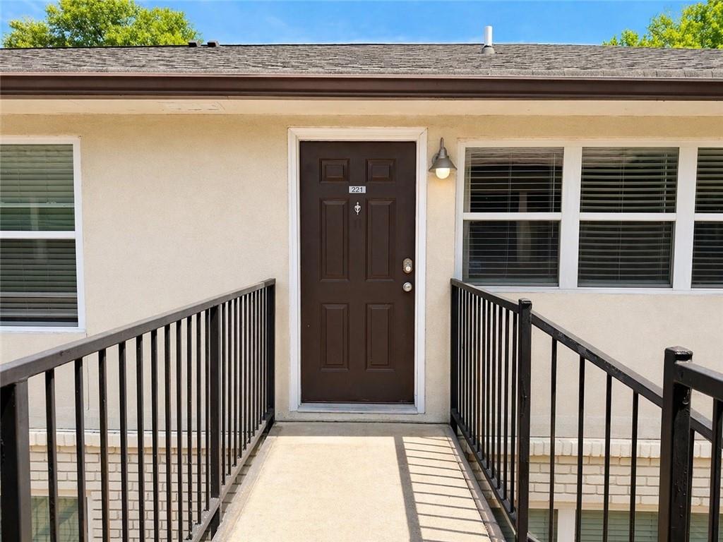 48 Peachtree Avenue NE Unit 221