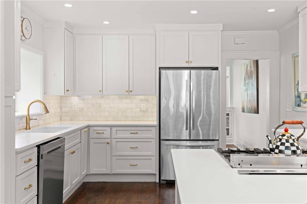 2138 Virginia Place NE