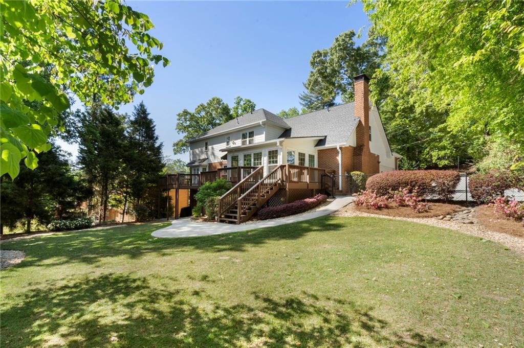 7585 Hunters Woods Drive