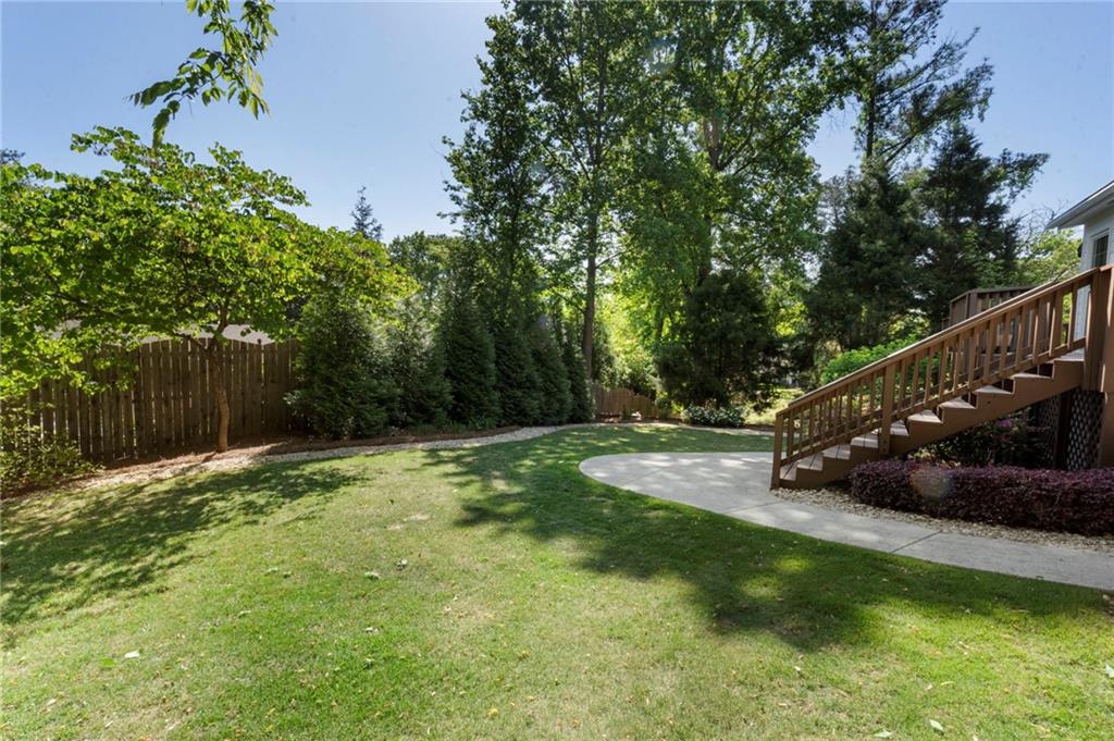 7585 Hunters Woods Drive
