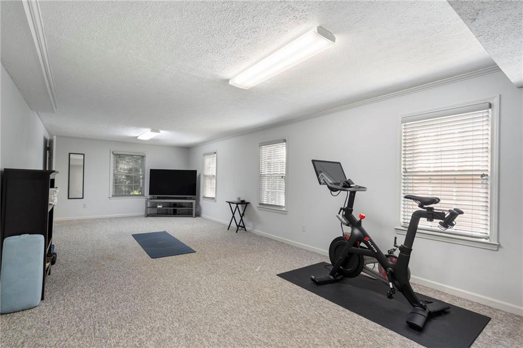 7585 Hunters Woods Drive