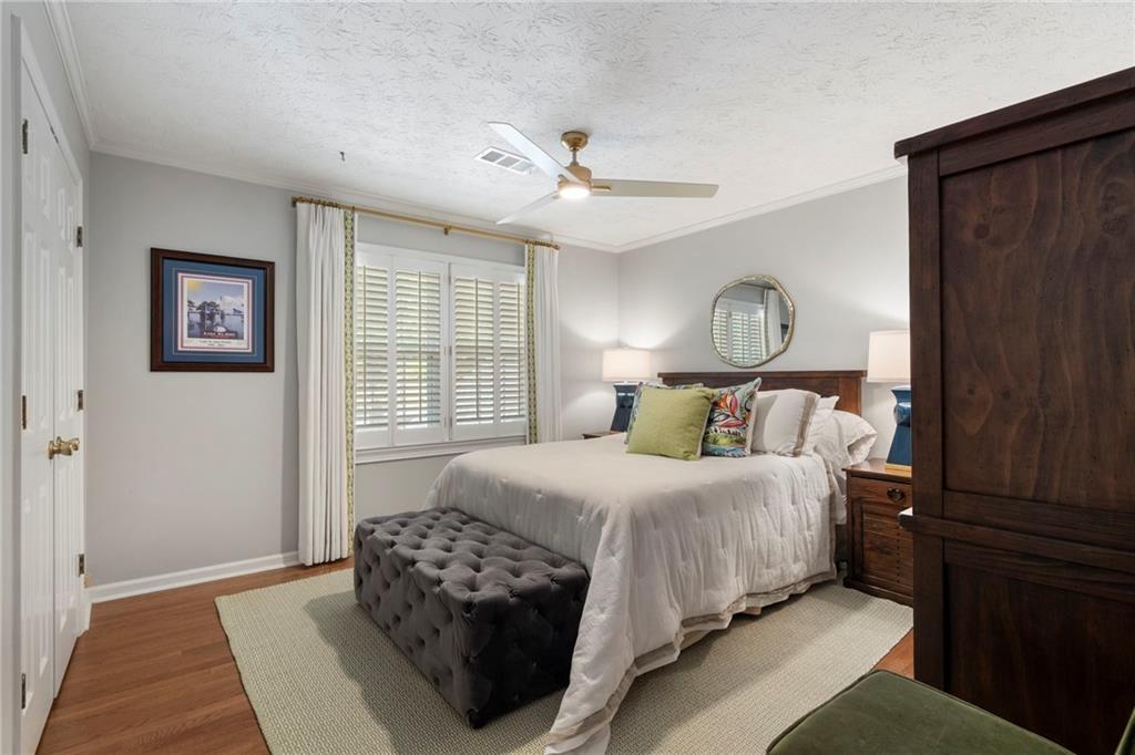 7585 Hunters Woods Drive