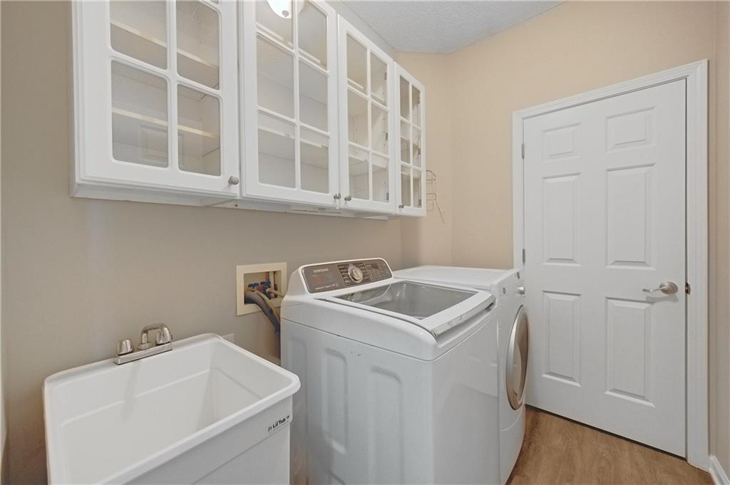 128 Sea Island Drive