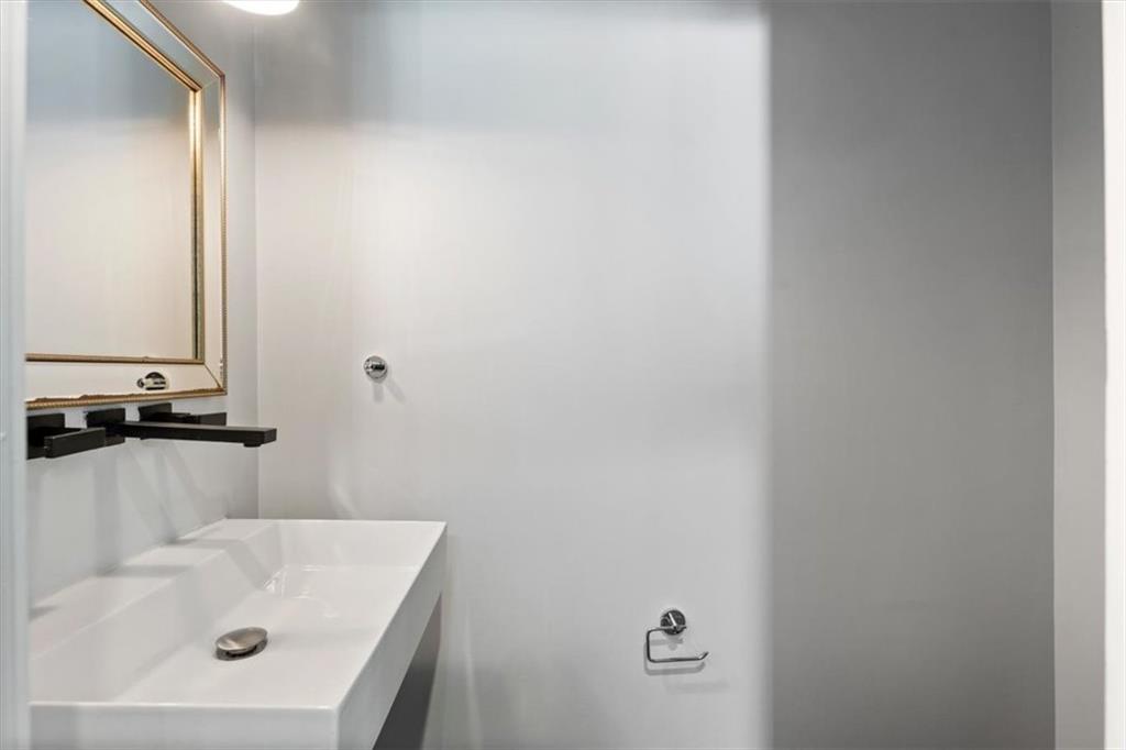 829 North Ave NE Unit 1