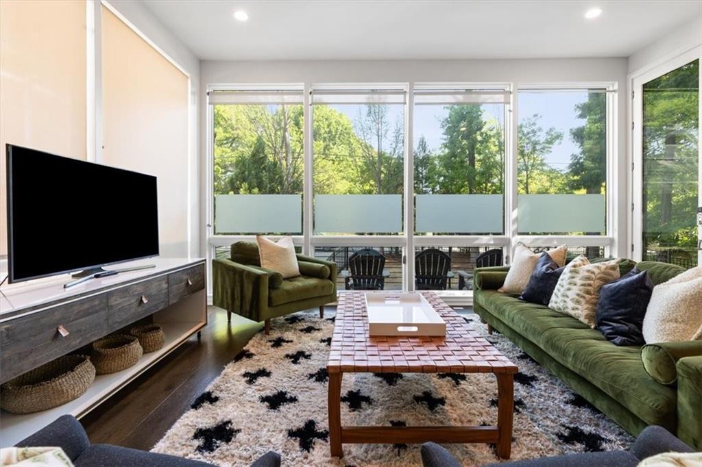 829 North Ave NE Unit 1