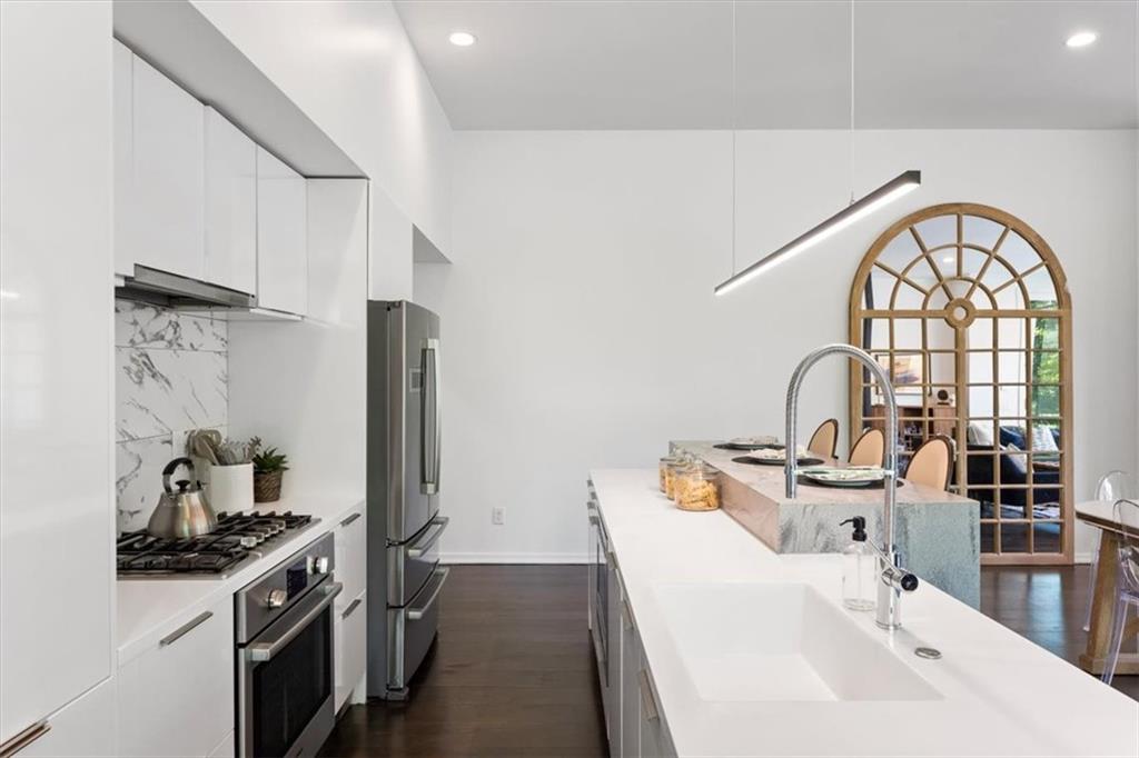 829 North Ave NE Unit 1