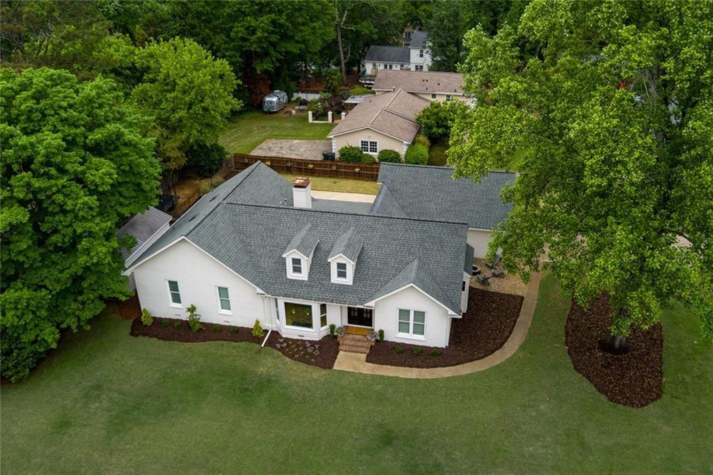 945 Hidden Hollow Drive