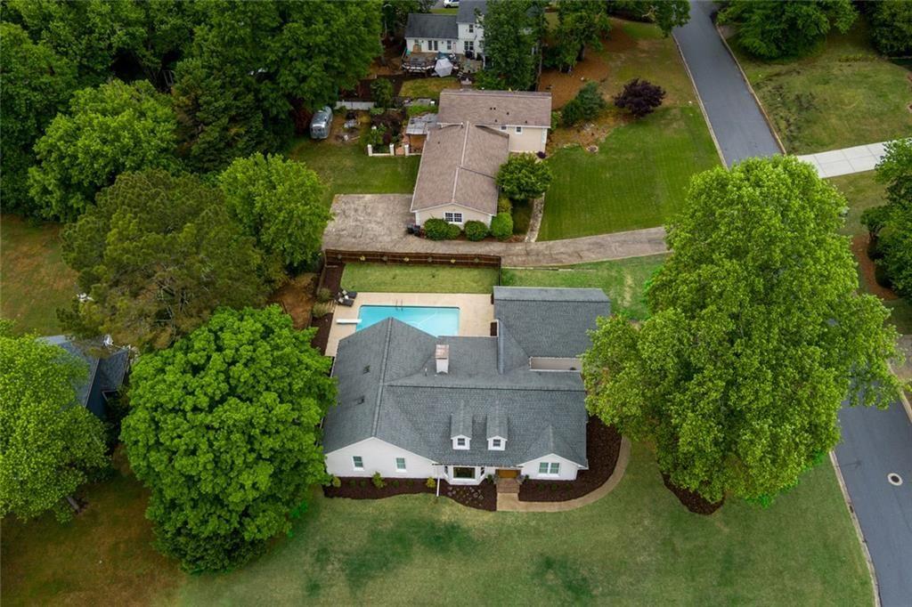 945 Hidden Hollow Drive