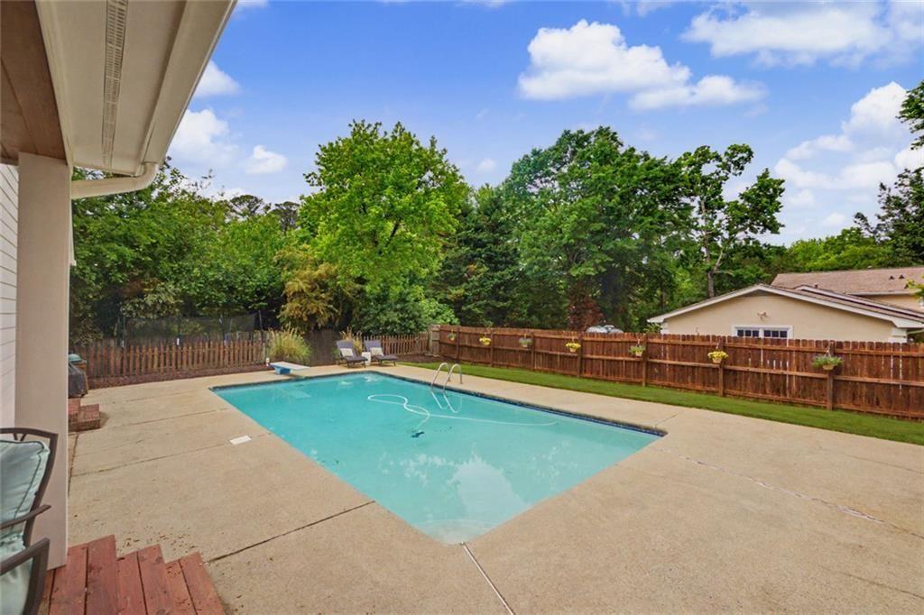 945 Hidden Hollow Drive