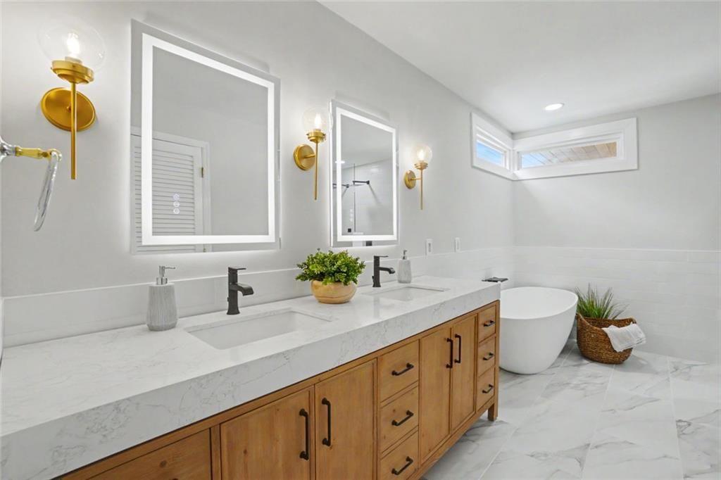 945 Hidden Hollow Drive