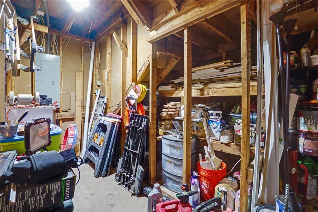 945 Hidden Hollow Drive
