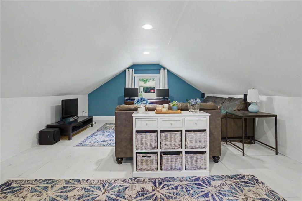 945 Hidden Hollow Drive