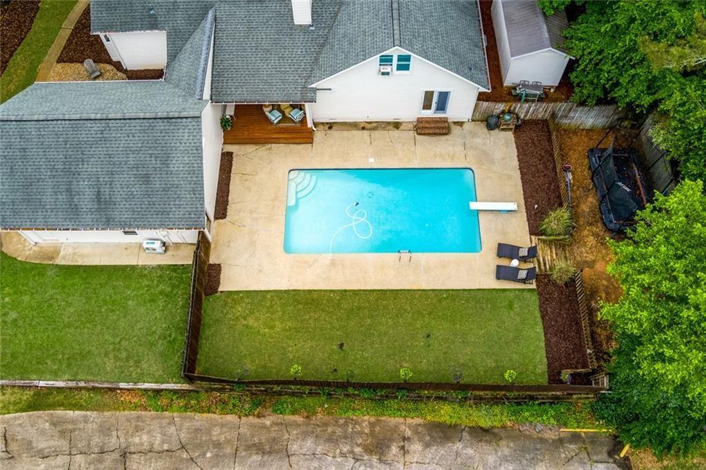 945 Hidden Hollow Drive