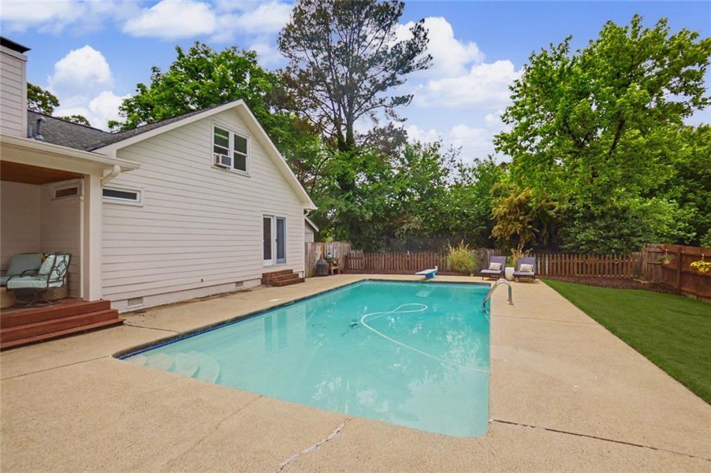 945 Hidden Hollow Drive