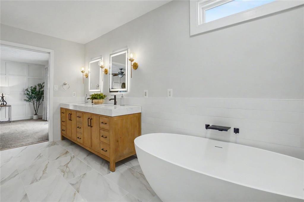 945 Hidden Hollow Drive
