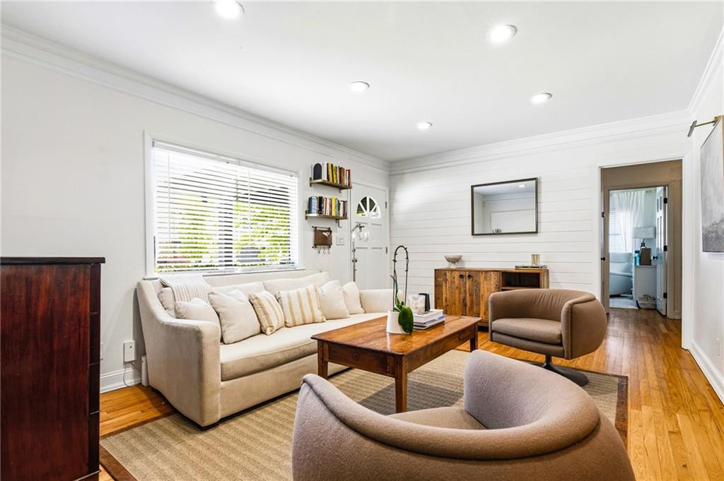 2312 Briarwood Hills Drive NE