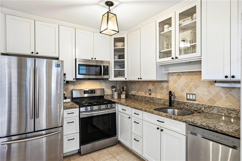 2312 Briarwood Hills Drive NE