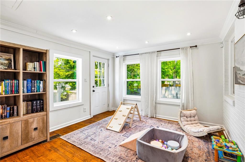 2312 Briarwood Hills Drive NE