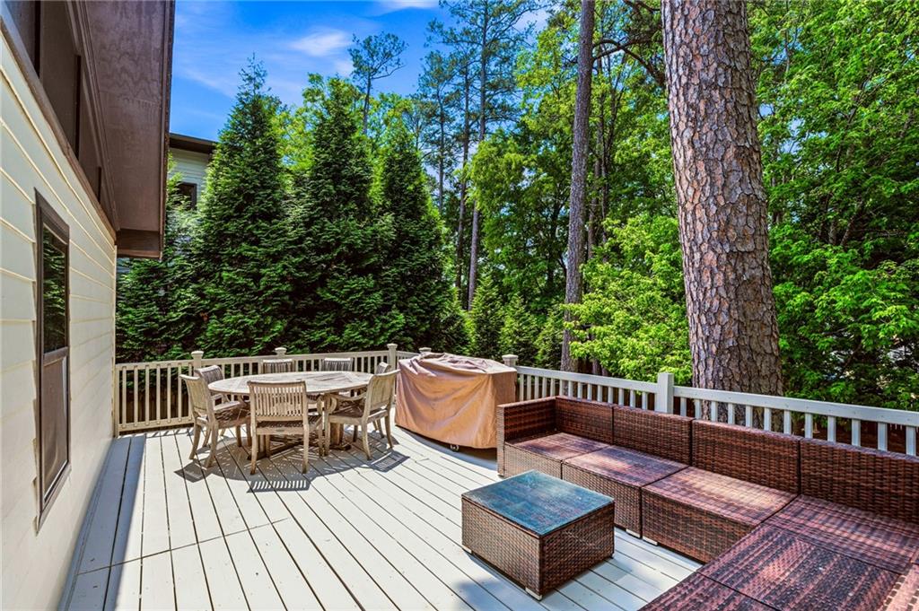 2312 Briarwood Hills Drive NE