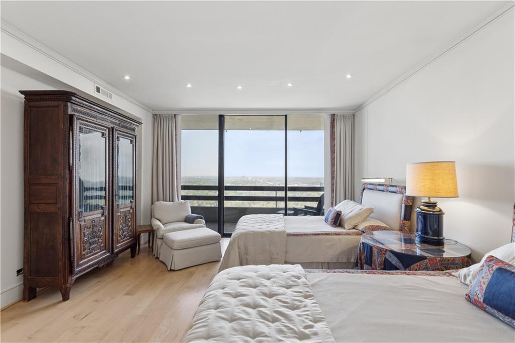 2660 Peachtree Road NW Unit 36F