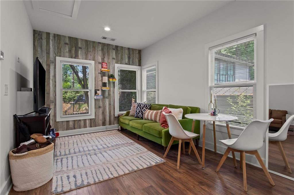 752 Cumberland Road NE