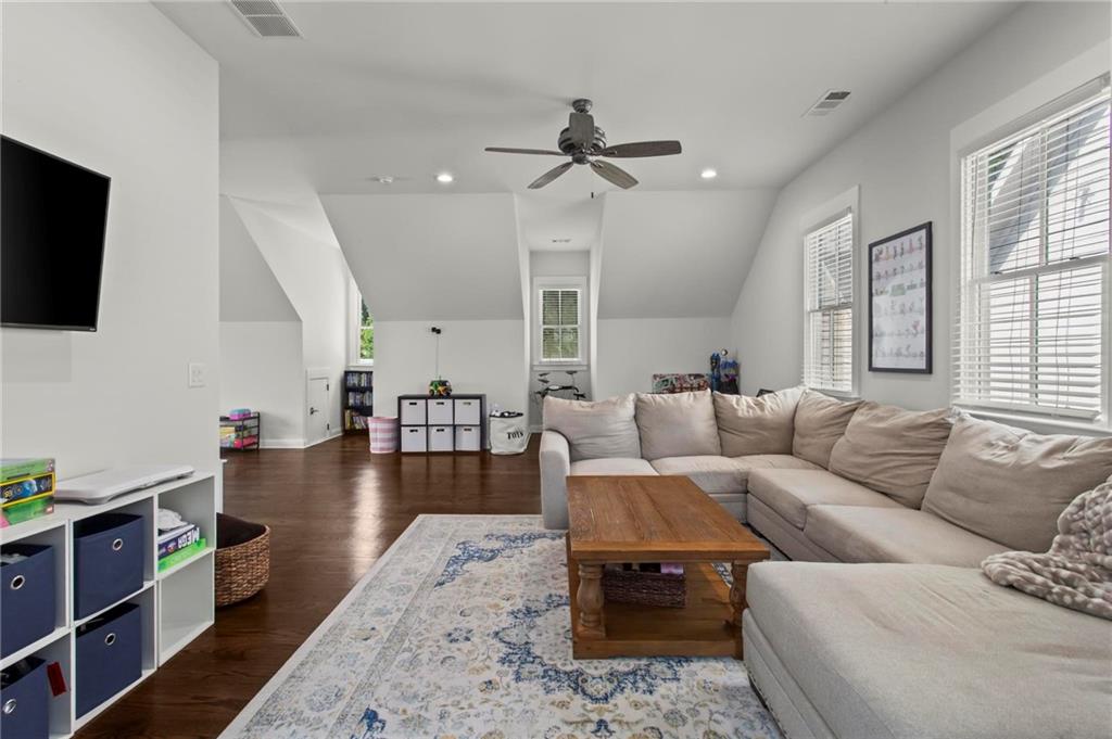 752 Cumberland Road NE