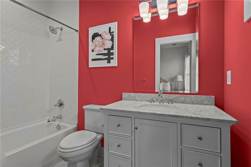 752 Cumberland Road NE