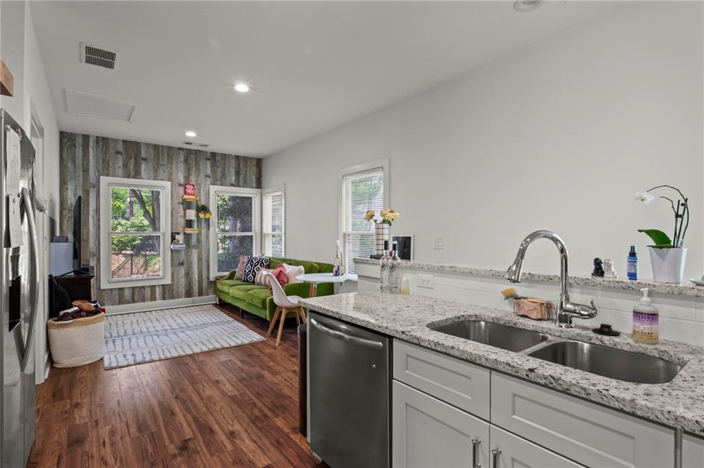 752 Cumberland Road NE