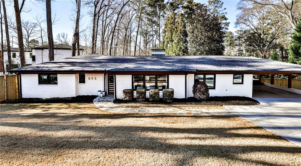 865 Moores Mill Road NW