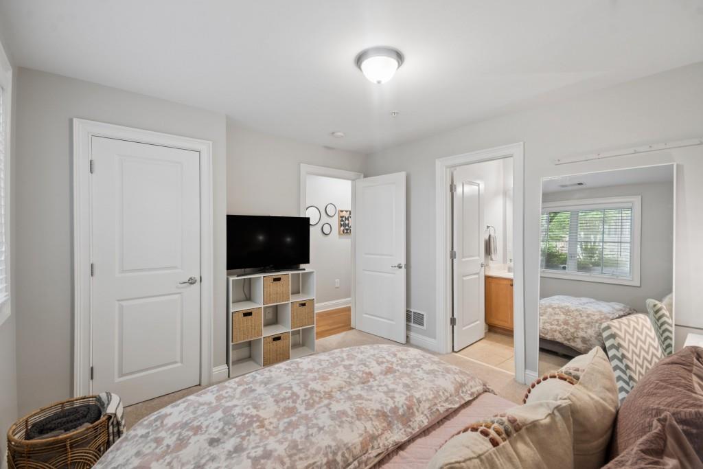 6409 Paulson Place