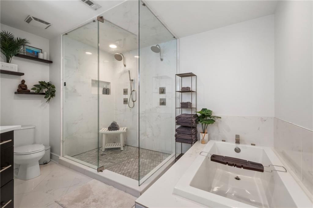 222 12th Street NE Unit 2002