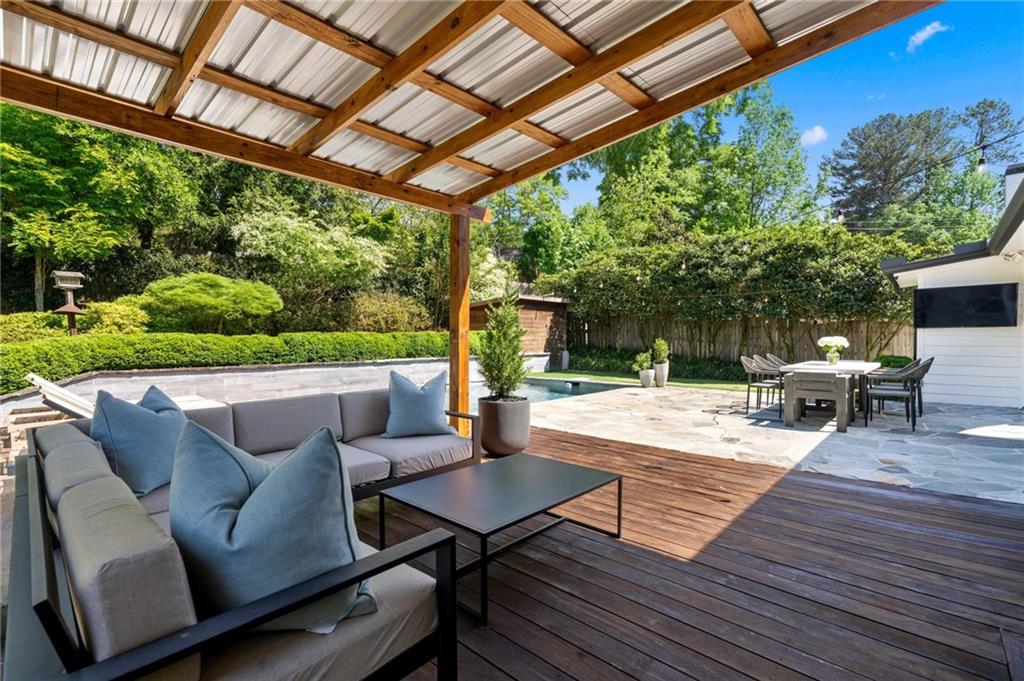 2659 S Bamby Lane NE