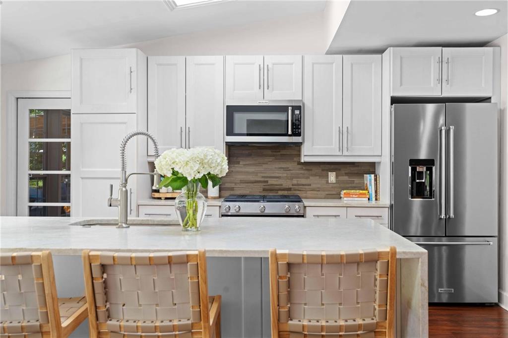 2659 S Bamby Lane NE