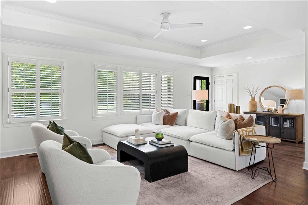 2659 S Bamby Lane NE