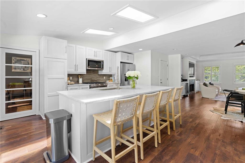 2659 S Bamby Lane NE